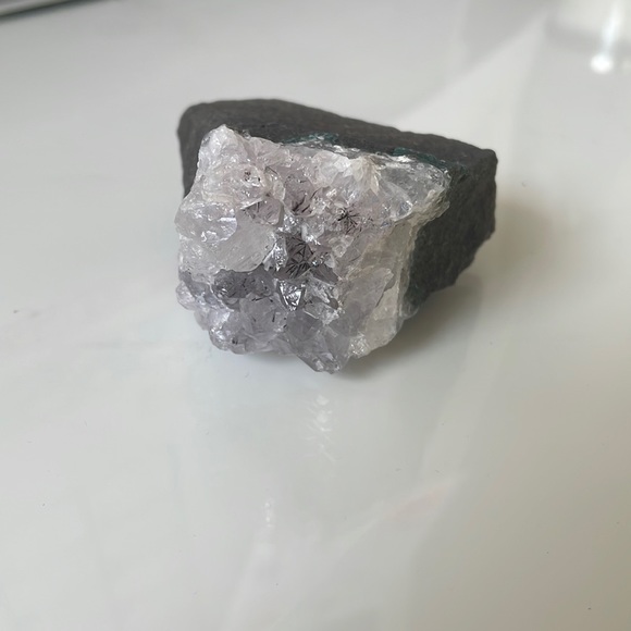 White Amethyst - Picture 1 of 3